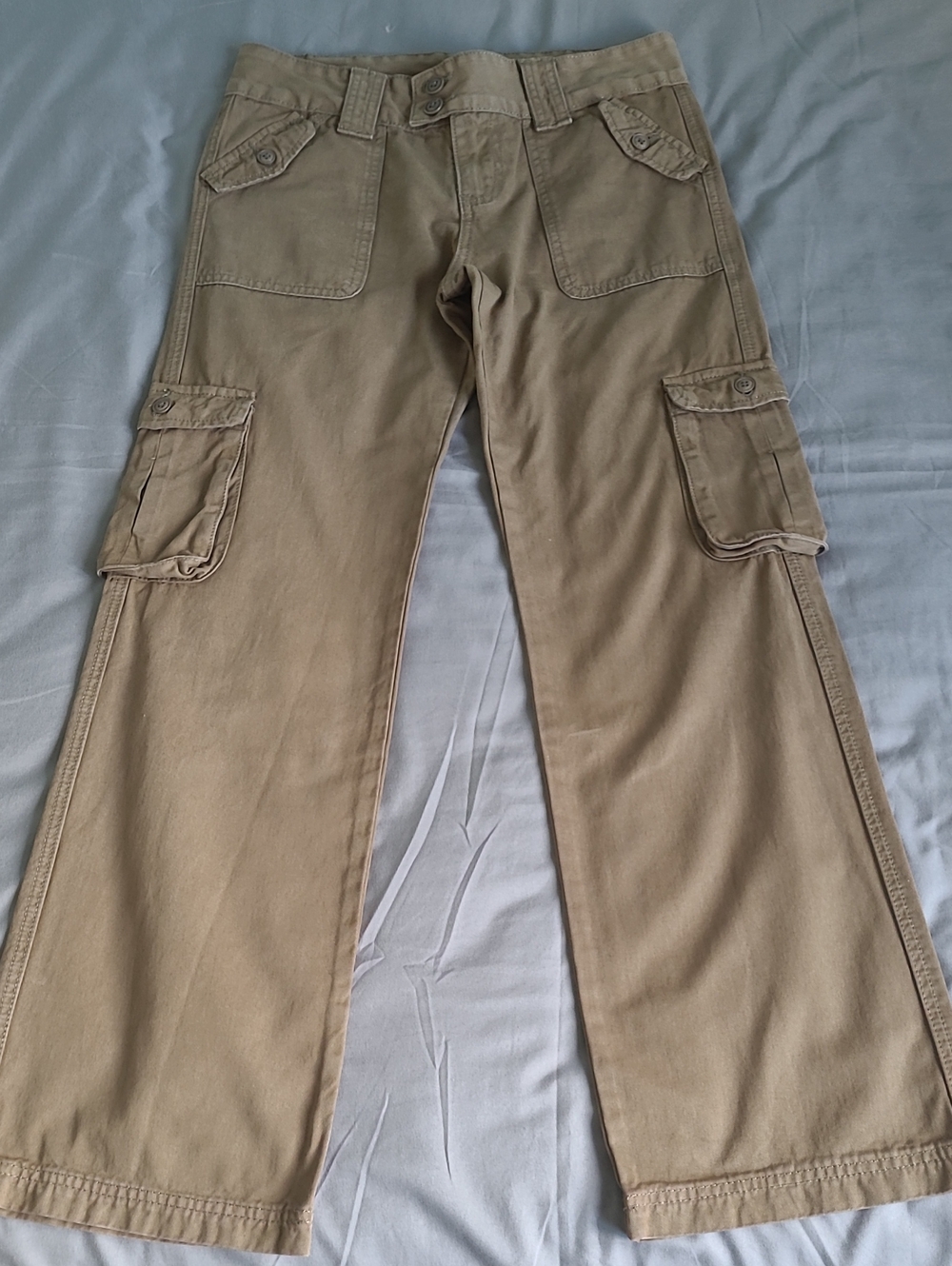 Brandy Melville Low Rise Khaki Cargo Pants